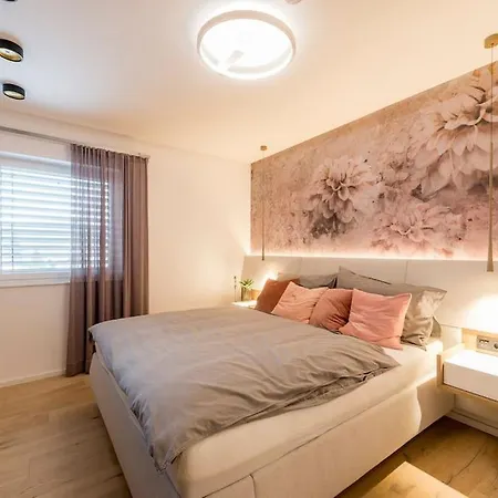 Moderne Neubau - Apartamento